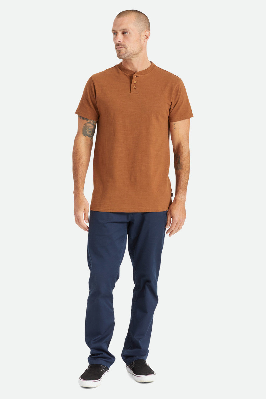 Prendas De Punto Brixton Basic Slub S/S Henley Hombre Marrones | EDPL06512