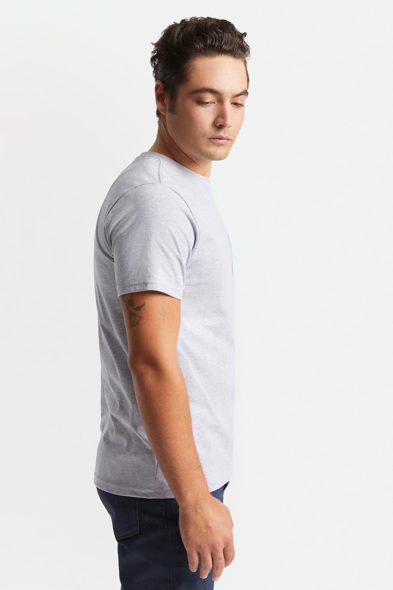 Tops Brixton Basic S/S Pocket Hombre Gris | JHIL35461