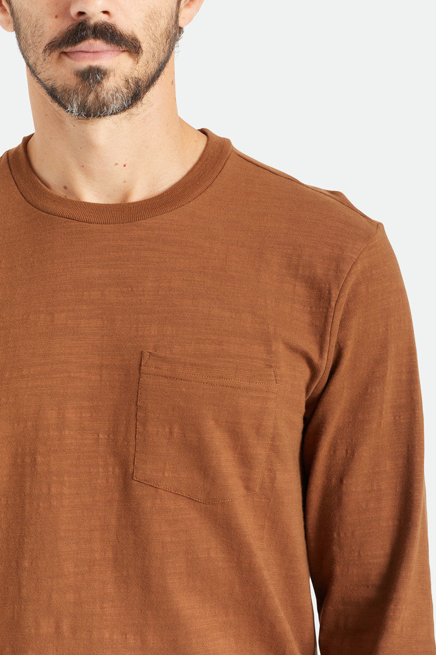 Tops Brixton Basic Slub L/S Pocket Hombre Marrones | AMZO64072